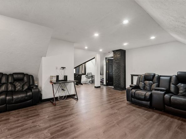 723 Main St, Southbridge MA 01550