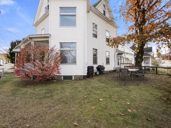 723 Main St, Southbridge MA 01550