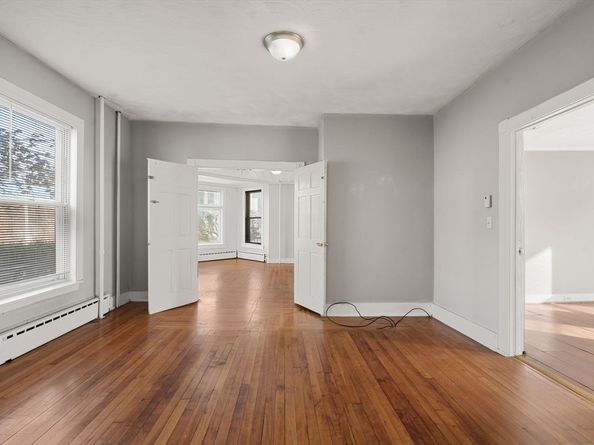 723 Main St, Southbridge MA 01550