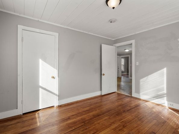 723 Main St, Southbridge MA 01550