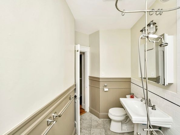 84 Bailey St, Boston MA 02124