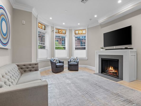 131 Saint Botolph St 1, Boston MA 02115