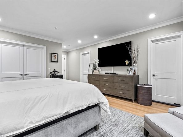 131 Saint Botolph St 1, Boston MA 02115