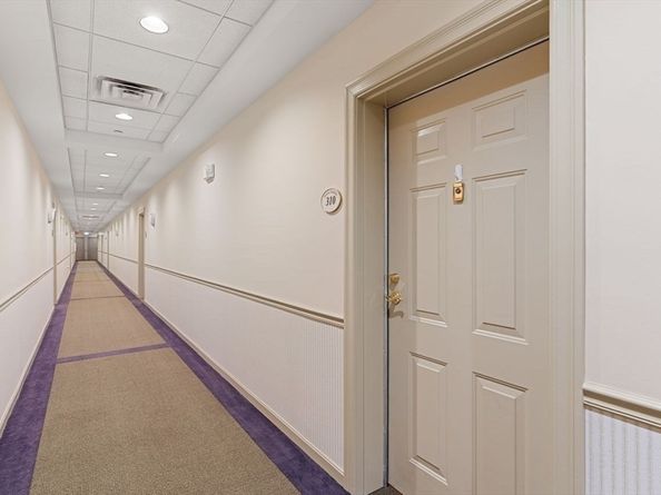 180 Chickering Road 310C, North Andover MA 01845