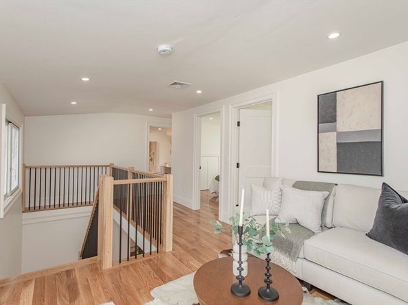 123 Mt Vernon Street 2, Newton MA 02465