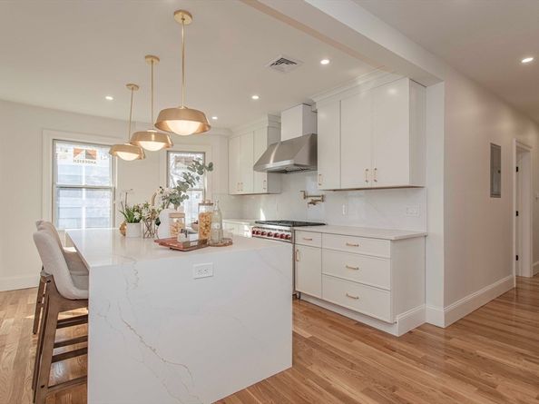 123 Mt Vernon Street 2, Newton MA 02465