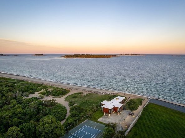 68 Paine Ave, Beverly MA 01915