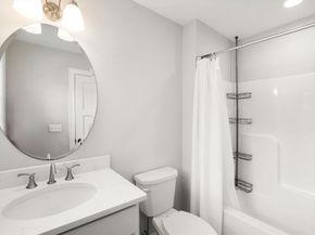 4 Alder Point 4, Westford MA 01886