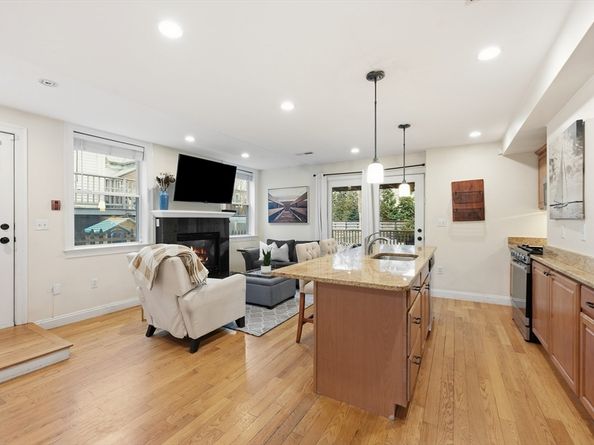 840 East 4th St 1, Boston MA 02127