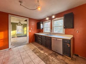 53 Miller St, Middleboro MA 02346