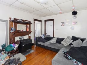 13-15 Sterling St, Worcester MA 01610