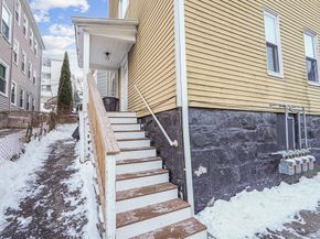 13-15 Sterling St, Worcester MA 01610