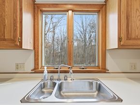 189 Sheri Ln, Weymouth MA 02190