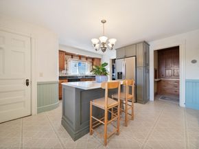 143 Summer St, Fitchburg MA 01420