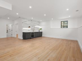 216 Aspinwall Ave, 3, Brookline MA 02446