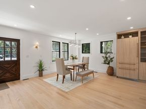 216 Aspinwall Ave, 3, Brookline MA 02446