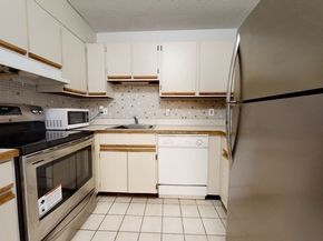 164 Galen St 65, Watertown MA 02472