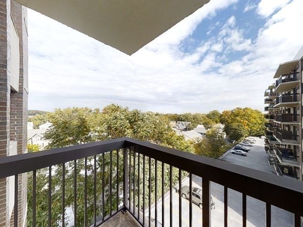 164 Galen St 65, Watertown MA 02472