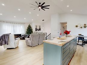 50 Cross St, Lakeville MA 02347