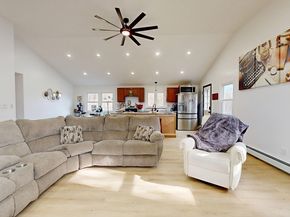 50 Cross St, Lakeville MA 02347
