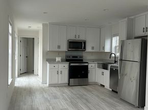 181 Boston Post Rd 64, Marlborough MA 01752