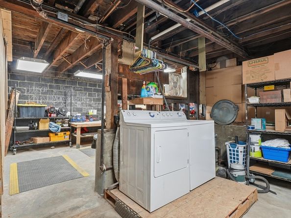 293 Pine St, Gardner MA 01440