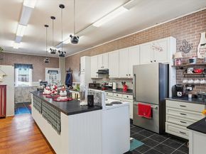 293 Pine St, Gardner MA 01440