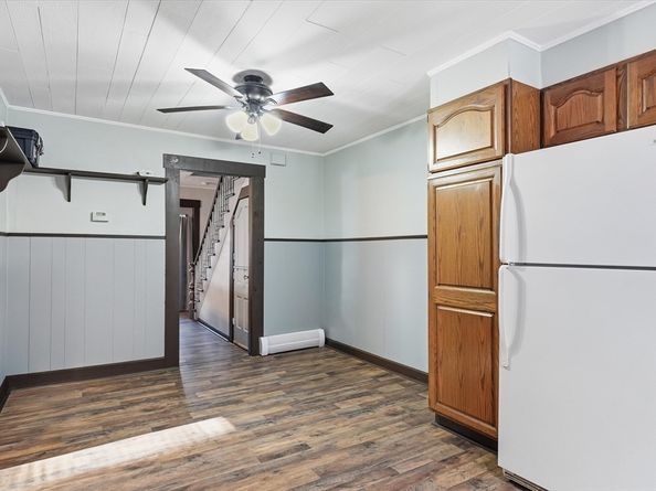 293 Pine St, Gardner MA 01440