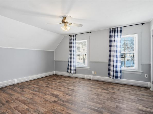 293 Pine St, Gardner MA 01440