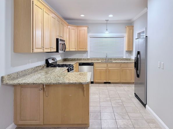 45 Meetinghouse Rd 45, Norfolk MA 02056