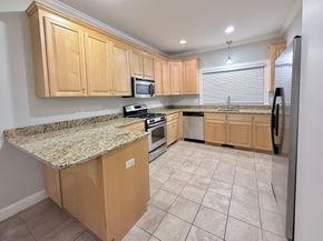 45 Meetinghouse Rd 45, Norfolk MA 02056
