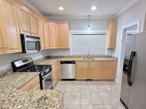 45 Meetinghouse Rd 45, Norfolk MA 02056