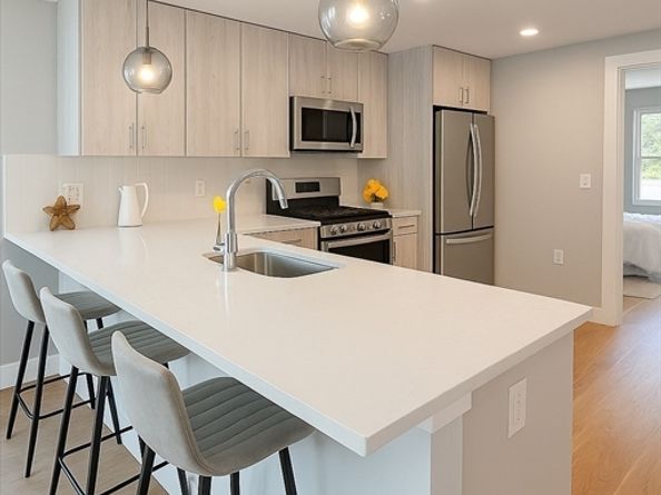 98 Prescott St 1C, Boston MA 02128