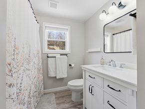 160 Cottage St, Athol MA 01331