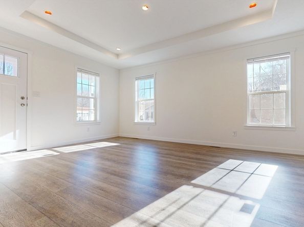 12 Finny's Way, Brockton MA 02301