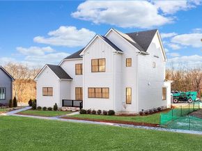 8 Common Court, Lexington MA 02421