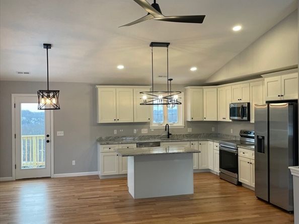 27 Havana Rd, Worcester MA 01603