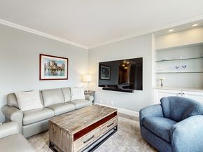 65 E India Row 24H, Boston MA 02110