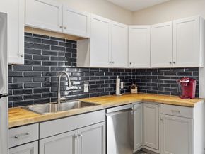 37 Wallis Park, Lunenburg MA 01462