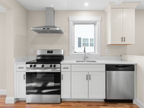 20 Beacon St 1, Gloucester MA 01930