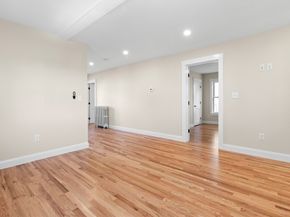 20 Beacon St 1, Gloucester MA 01930