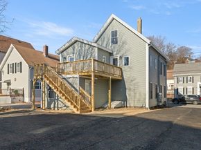 20 Beacon St 1, Gloucester MA 01930