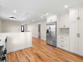 20 Beacon St 1, Gloucester MA 01930