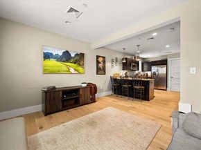 76 Court St 7, Plymouth MA 02360