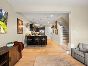 76 Court St 7, Plymouth MA 02360