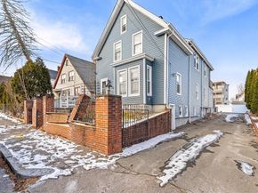 97 Huntington St, Brockton MA 02301