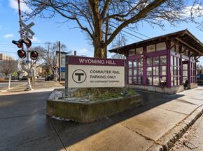 509 Pleasant St 14, Melrose MA 02176