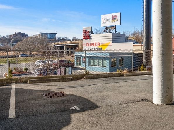 286 Fenno St 4, Revere MA 02151