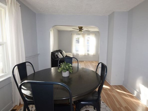 25 Hillside Ave, Middleboro MA 02346