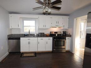 25 Hillside Ave, Middleboro MA 02346